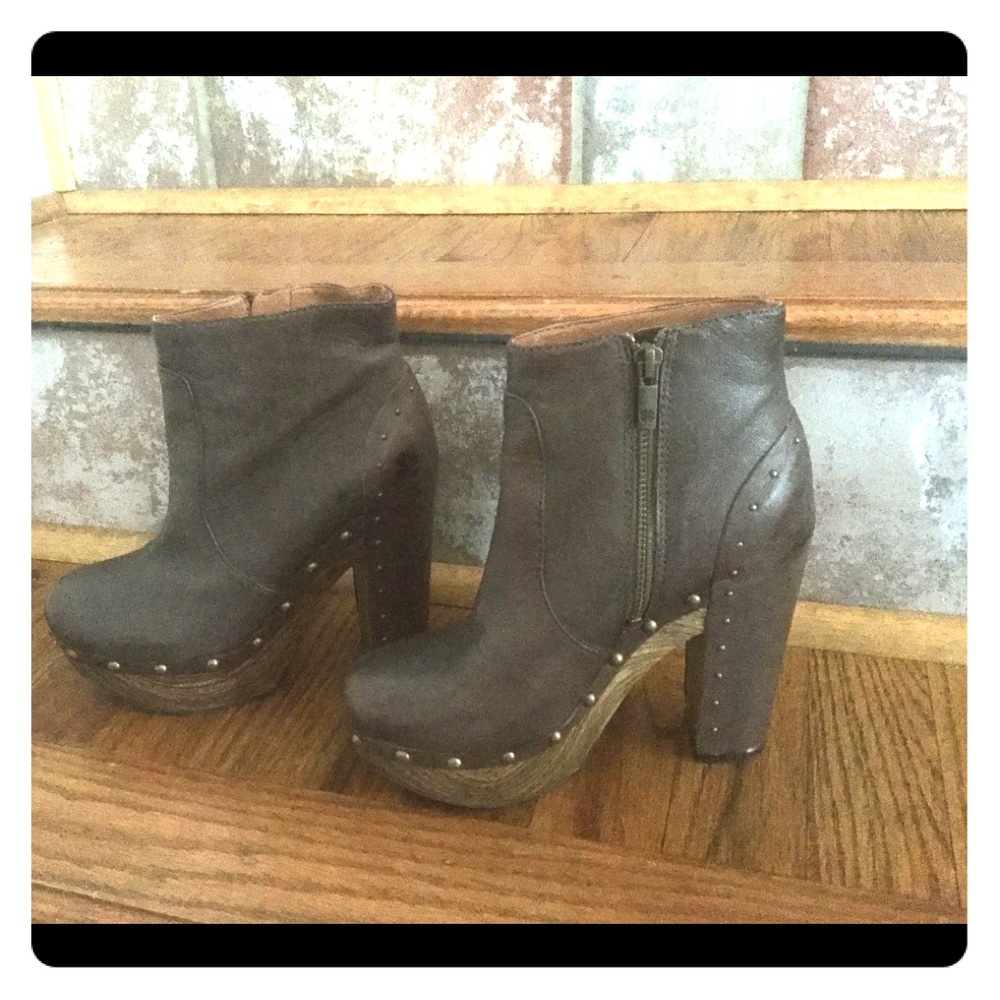 Lucky Ankle Boot